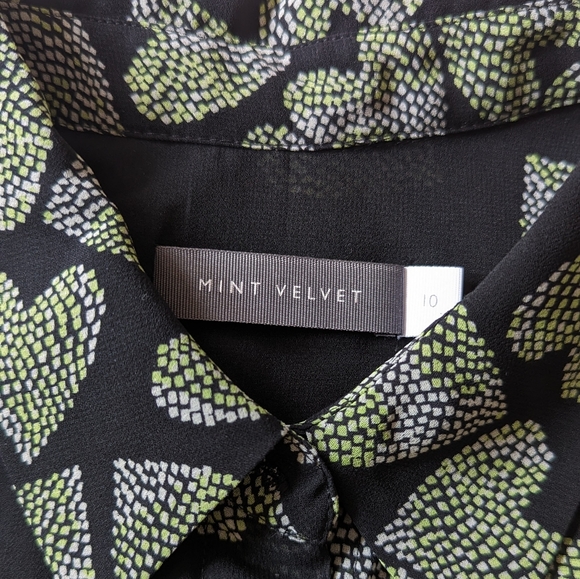"Mint Velvet" sheer button-up shirt, size 6. - Picture 3 of 9